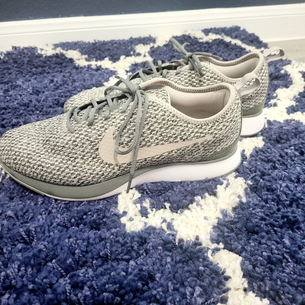 Nike DUALTONE RACER GS size 6.5